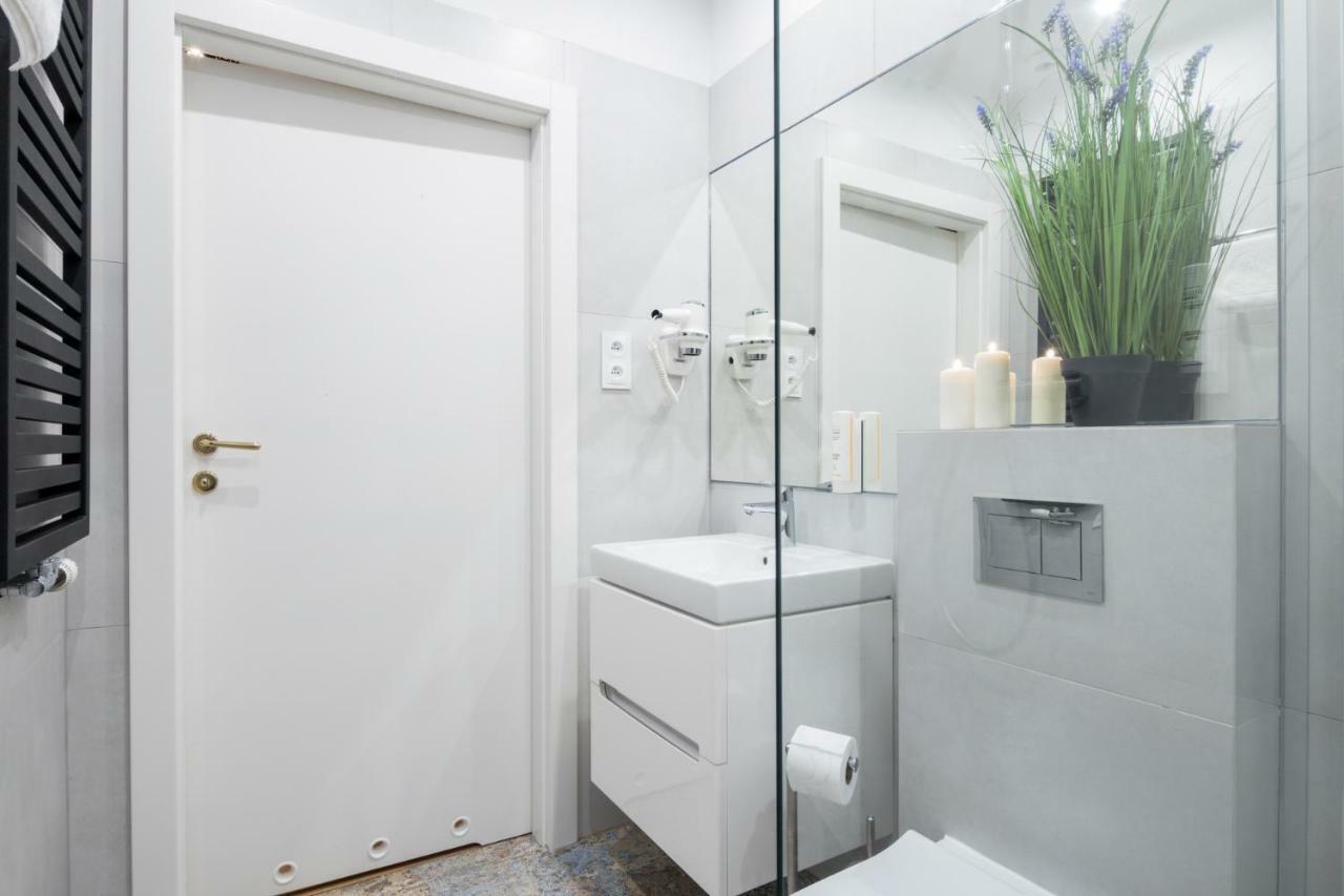 Beautiful Cracow By Cozyplace Apartment Krakau
